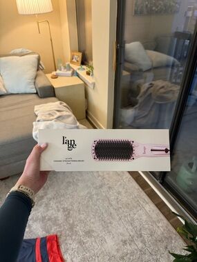 Lange Pink Ceramic Straightening Brush